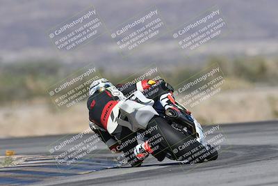 media/Dec-04-2025-Racers Edge (Thu) [[5ebc9f124d]]/2-A Group/5-Session 3 (Turn 14 Backside)/